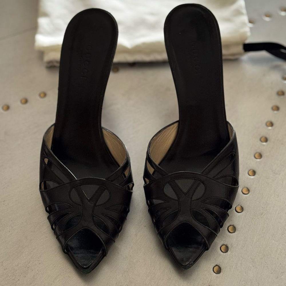 Gucci Women's Black Leather Mules